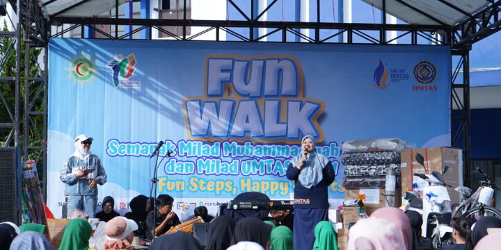 Fun Walk UMTAS Semarakkan Milad Muhammadiyah ke-113 dan UMTAS ke-11