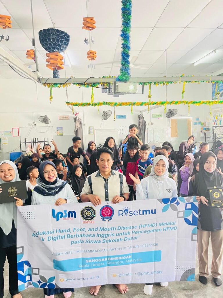 Raih Hibah RisetMu Kerja Sama Internasional, Tim Dosen UMTAS Melaksanakan Edukasi Pencegahan HFMD bagi Anak Diaspora Indonesia di Malaysia